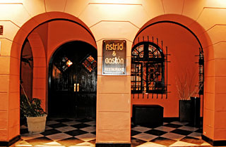 ASTRID Y GASTÓN (SANTIAGO)