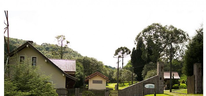 Cave Colinas de Pedra